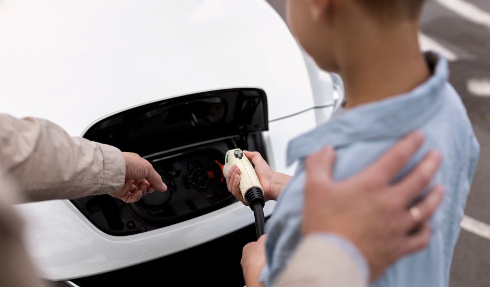 ¿Qué pasa con las baterías de los carros eléctricos cuando mueren?