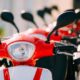 Moto eléctrica vs transporte público ventajas, riesgos y lo que no le cuentan