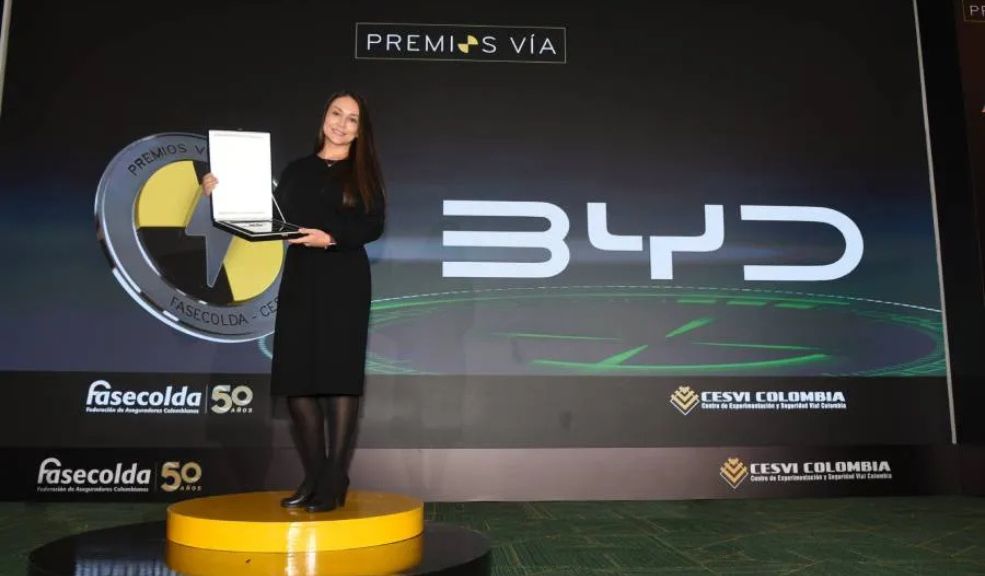 BYD fue reconocida como marca sostenible e nlos premios Vía 2026