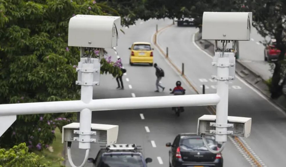 Gobierno pone bajo la lupa 7,5 millones de fotomultas: más de 5,8 millones perderían validez
