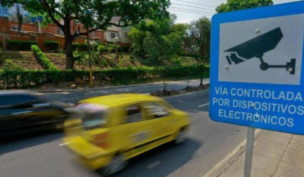 Gobierno pone bajo la lupa 7,5 millones de fotomultas: más de 5,8 millones perderían validez