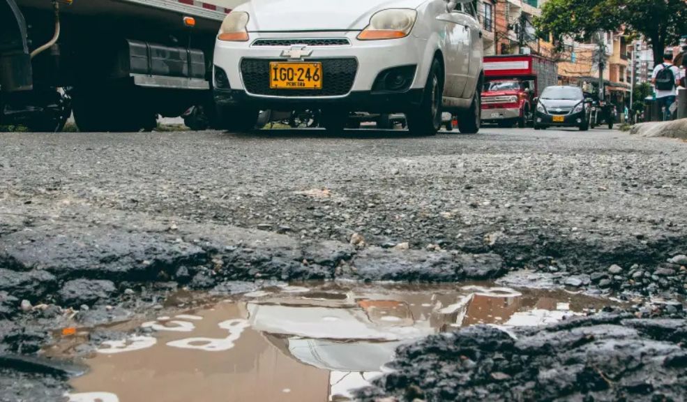 El pavimento y su calidad, una de las razones por las que se accidentan los motociclistas