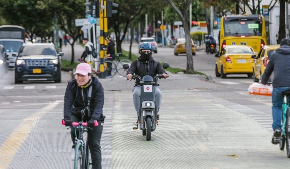 Alcaldía le pone un alto a los ciclomotores en las ciclorrutas: esta es la multa