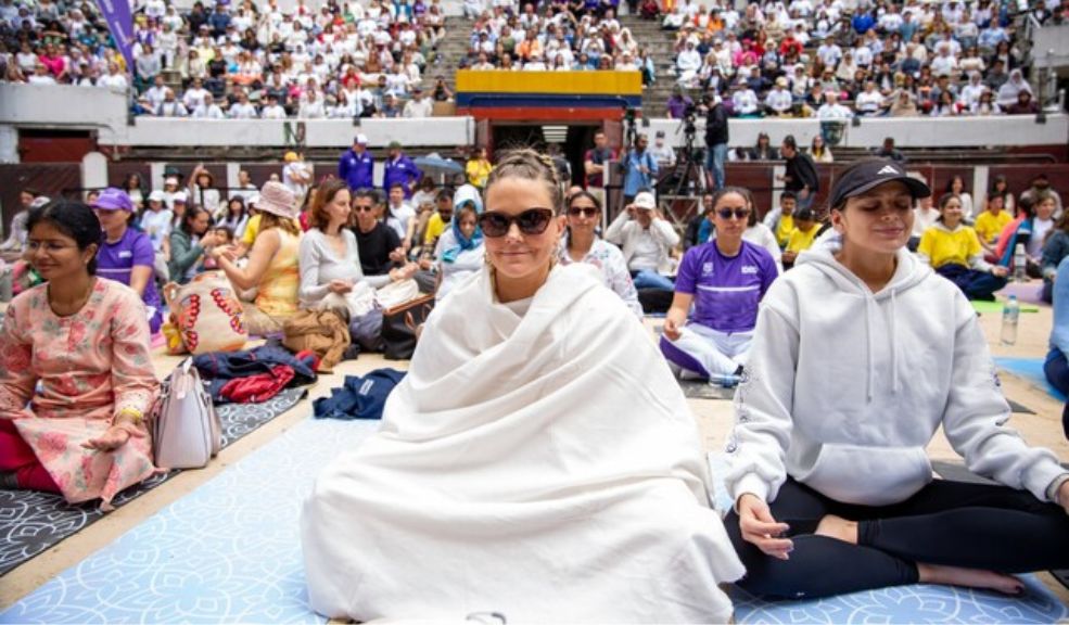 Embajada de la India y Hero Motos invitan a una mañana de yoga y bienestar en Bogotá