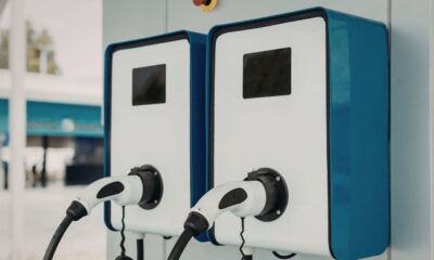Tipos de estaciones de carga para vehículos eléctricos, autonomía y explicación de cuánto dura una carga