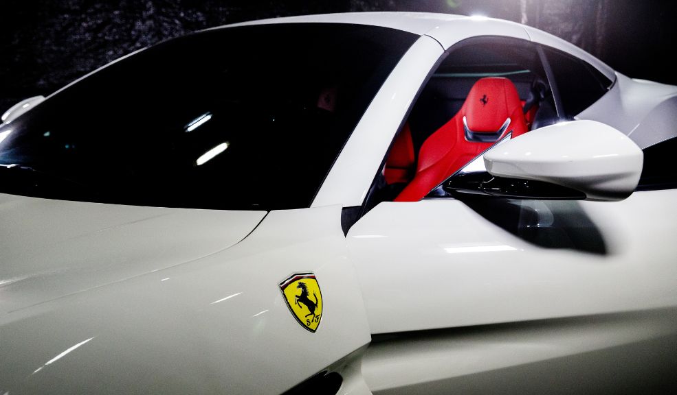 Ferrari tiene gran lío en Colombia: dejó en el limbo a compradores