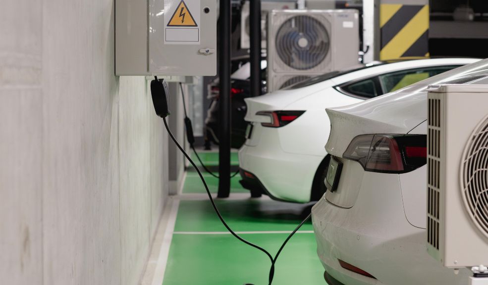 Cómo pedir la devolución del IVA por la compra de un vehículo eléctrico o hibrido