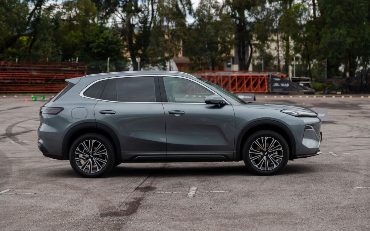Geely apuesta por la inteligencia, la electrificación y la conectividad para fortalecer su presencia en Colombia