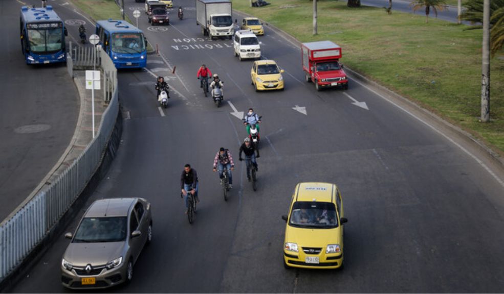 MinTransporte aplaza por un año siete reglamentos técnicos para carros y motos