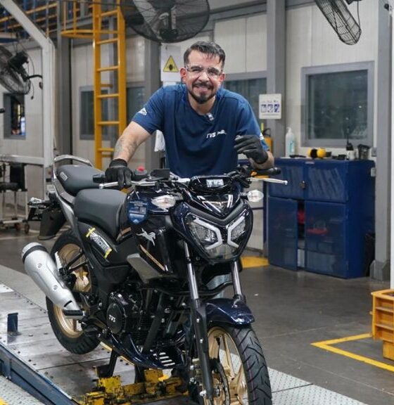 TVS abre la planta de Auteco en Cartagena para mostrar cómo ensambla sus motocicletas